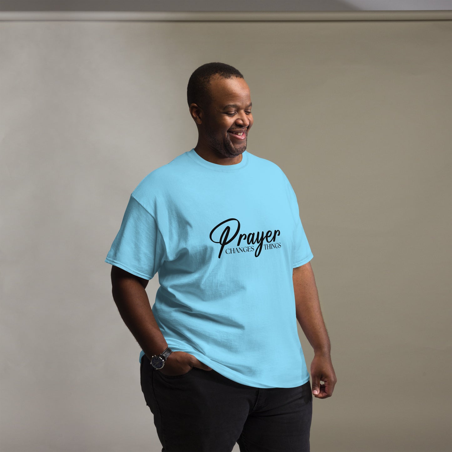 Prayer changes things (Black design)- Men's classic tee