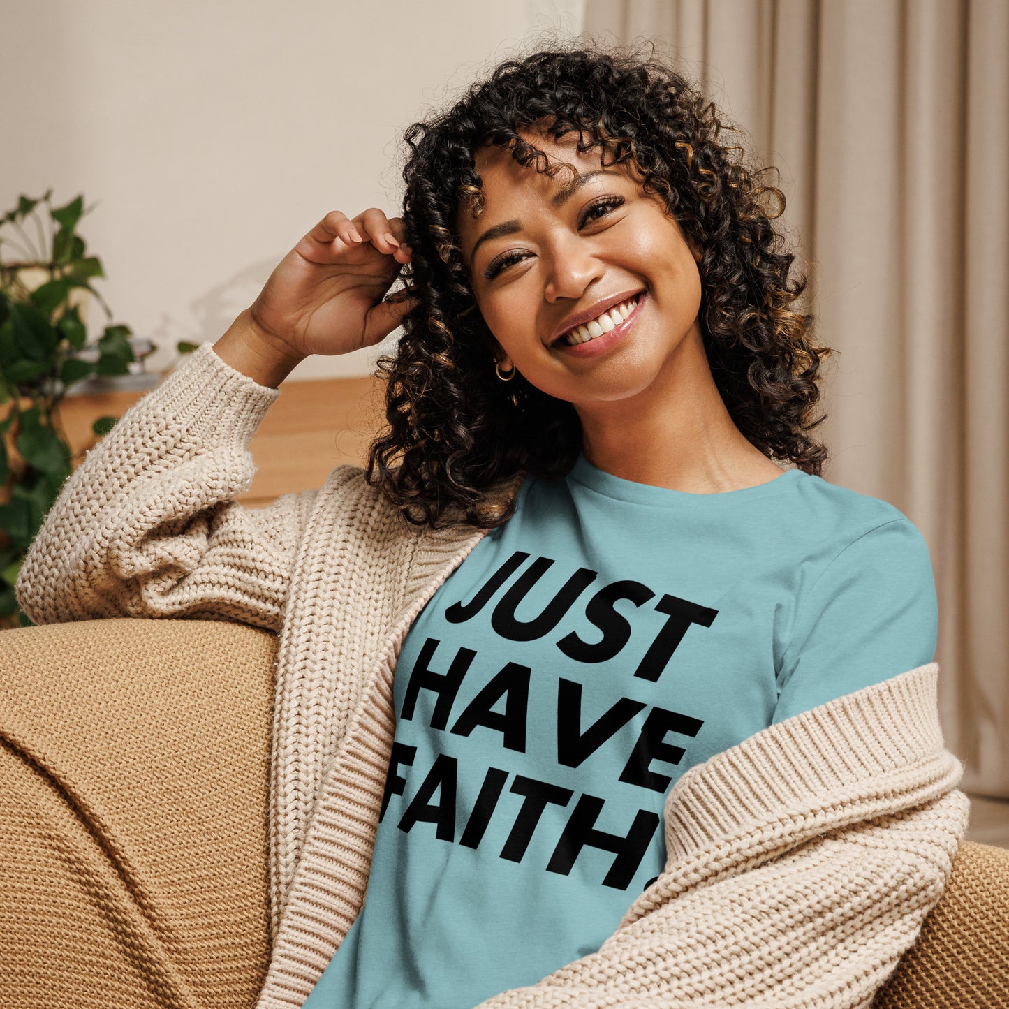 Just have faith (Black design) - Women's Relaxed T-Shirt